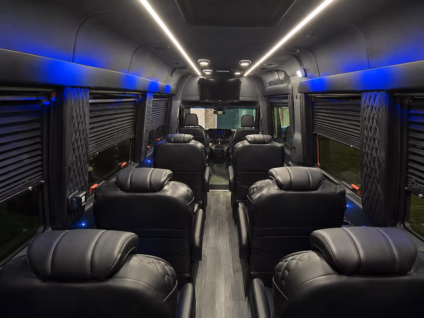 find the perfect transportation for your next airport transfer 4