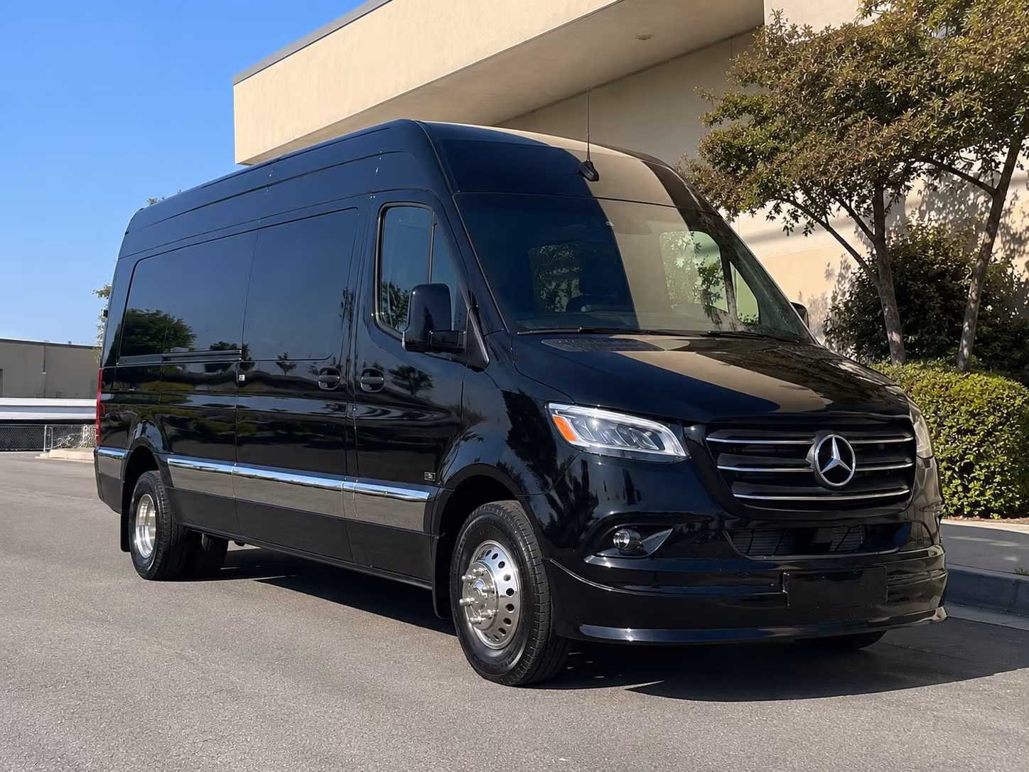 find the perfect transportation for your next prom 5